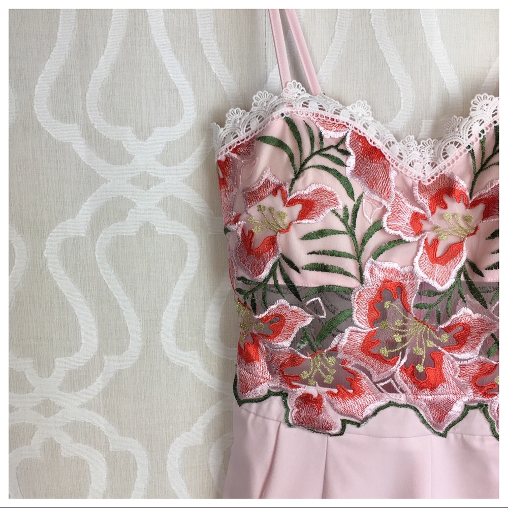 Rose Pink Floral Lace Sweetheart Romper - Picture 4 of 6